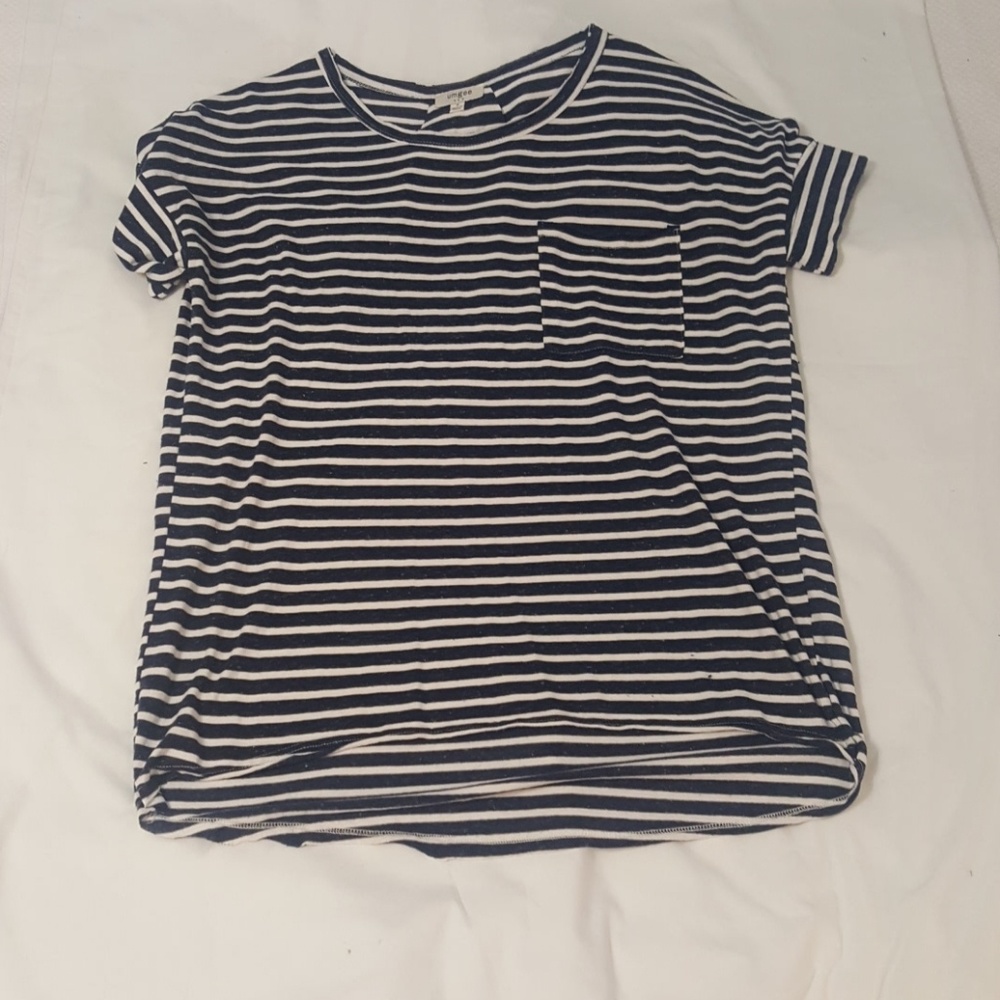 Short sleeve top
